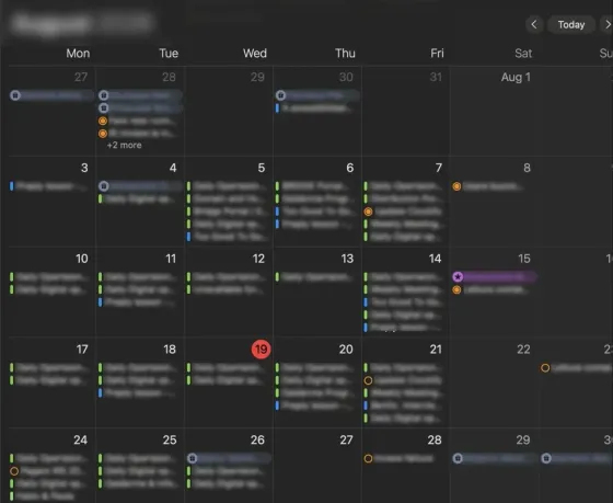 Calendario di macOS con gli eventi di lavoro esportati da Outlook e quelli personali